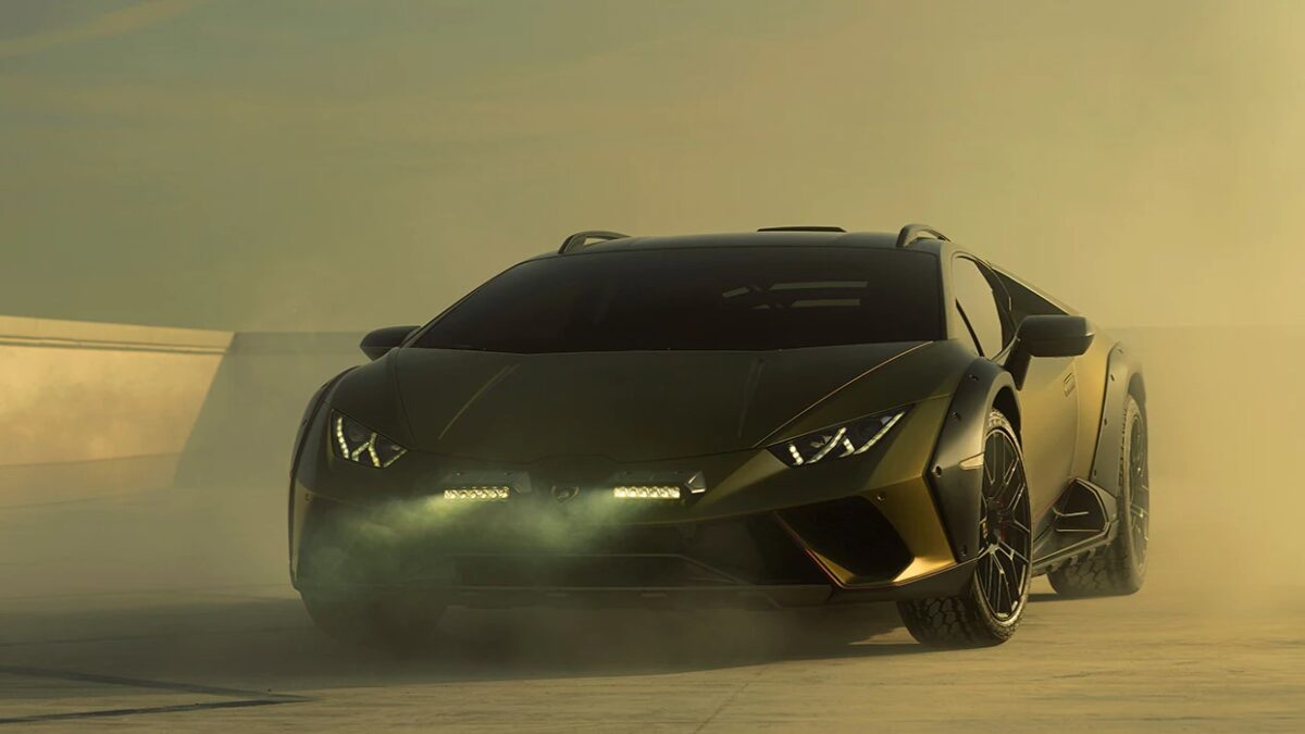 Galleria foto 'Porsche 911 Dakar vs Lamborghini Huracán Sterrato, la Sfida delle Supercar All-Terrain!' - foto 3