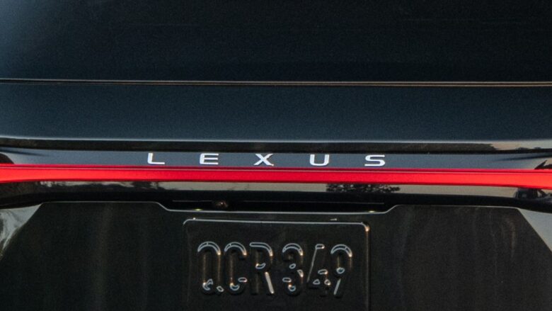 SUV-Lexus