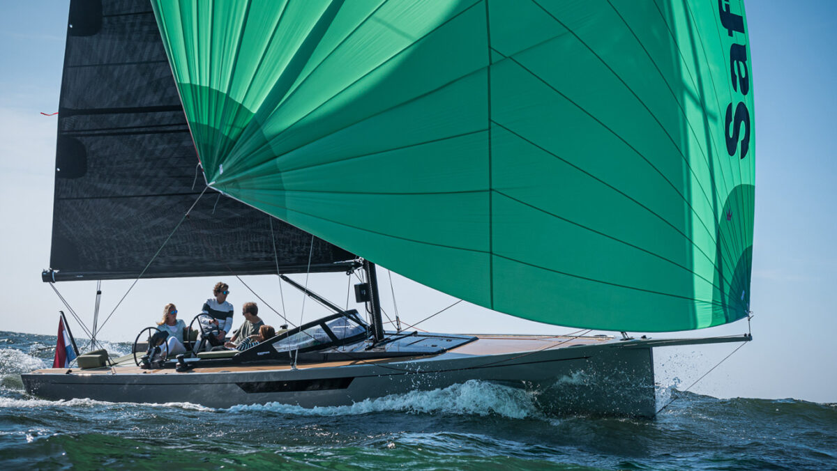 Galleria foto 'I 4 migliori yacht a vela per una fuga romantica di San Valentino' - foto 1