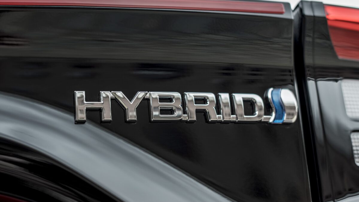 Galleria foto 'Toyota Yaris vs Honda Jazz, la sfida delle Utilitarie Hybrid!' - foto 1