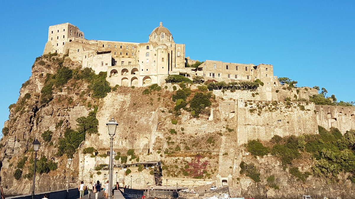 Campania, 5 suggestivi Borghi con un Castello da Fiaba!