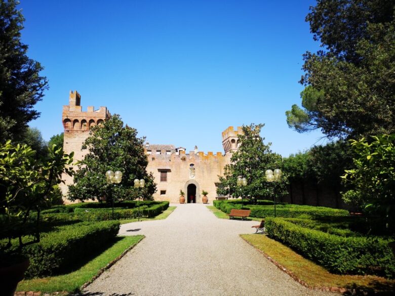 Castello di Oliveto toscana