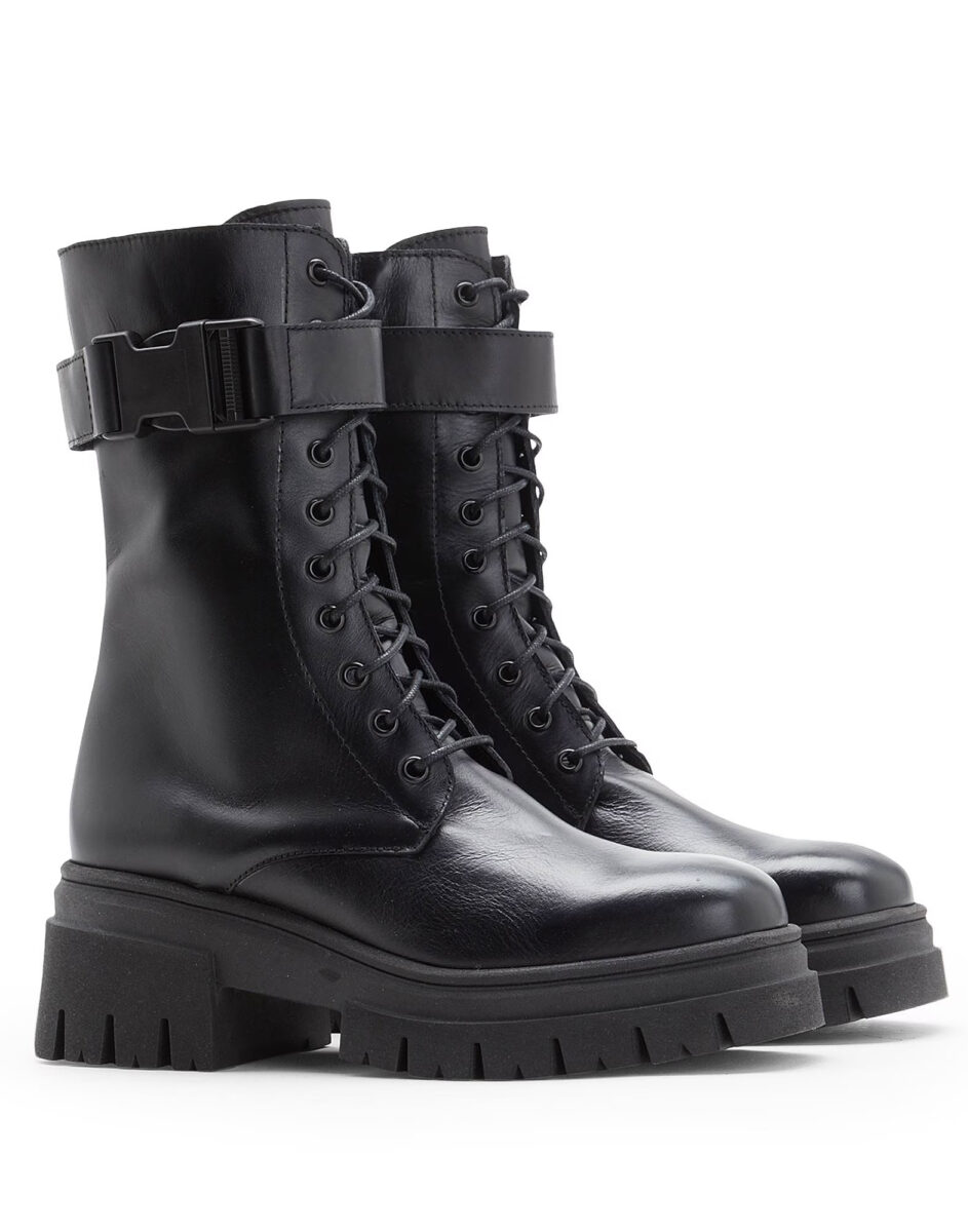 Galleria foto 'Combat Boots, gli Stivali perfetti per ogni tuo Outfit: 9 modelli da mettere in wishlist' - foto 9