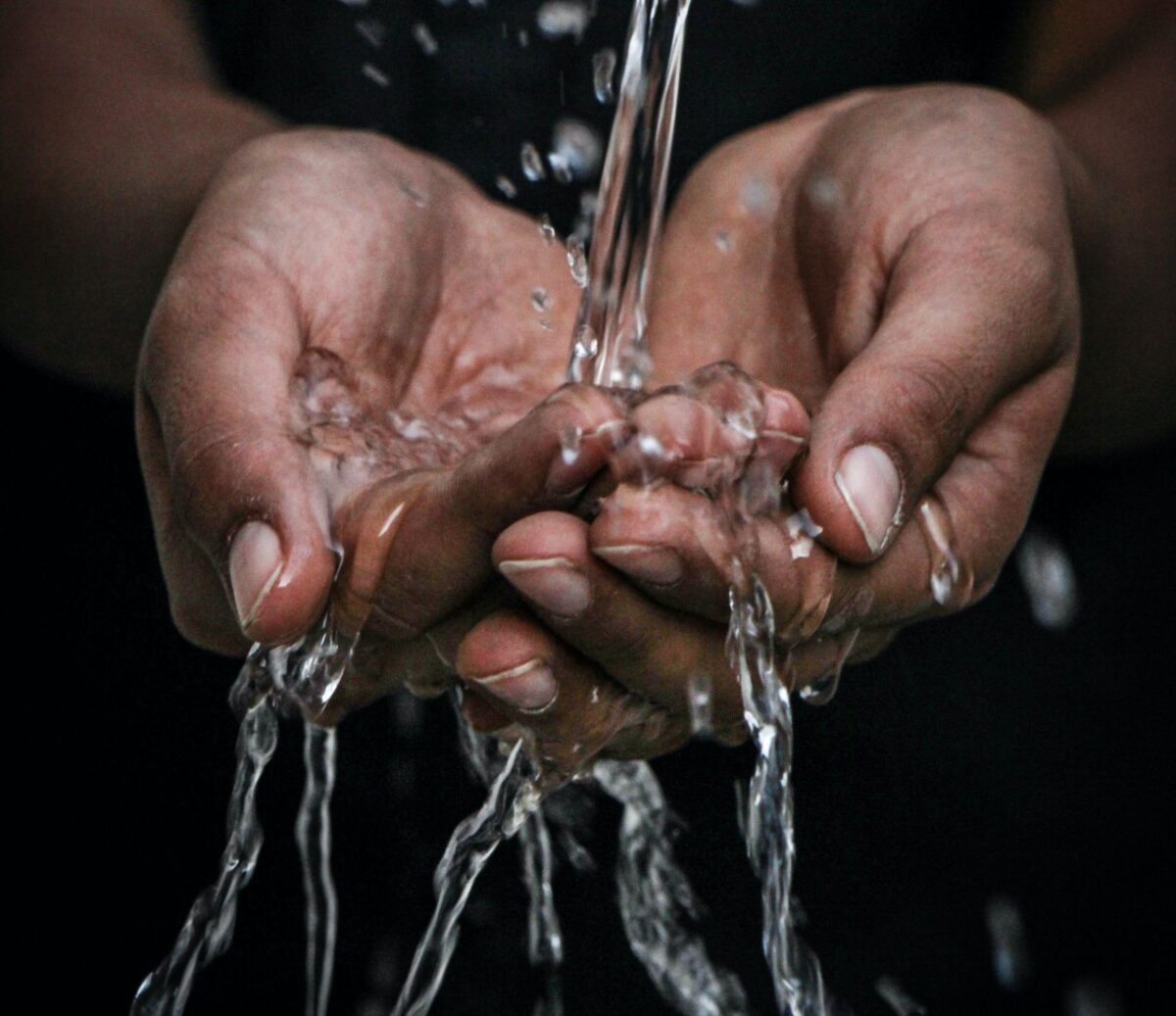 Galleria foto 'Come non sprecare Acqua in casa: risparmia sulla Bolletta e fai bene al Pianeta' - foto 1