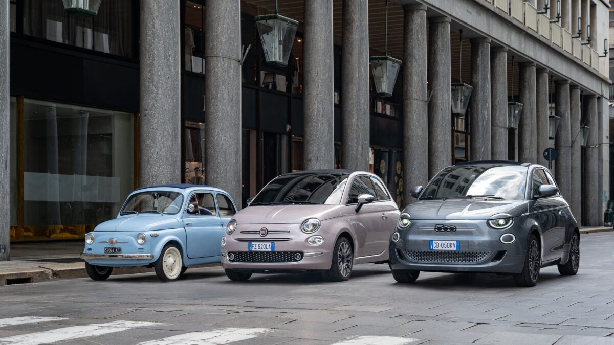 Galleria foto 'Fiat 500 VS Mini Cooper: la Sfida delle City Car più Chic!' - foto 1