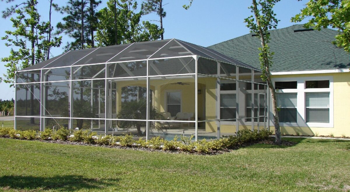 Galleria foto 'Realizzare una Veranda quando conviene: Costi e Permessi necessari' - foto 2