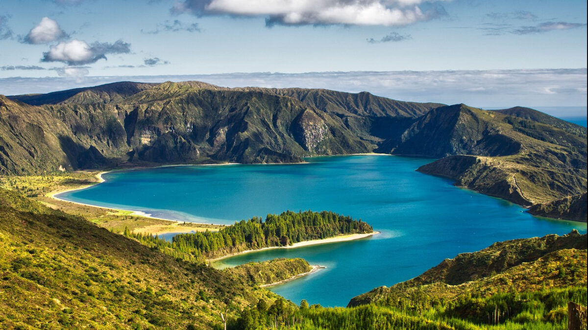 Isole Azzorre, tra trekking e natura: 5 attrazioni da non perdere!