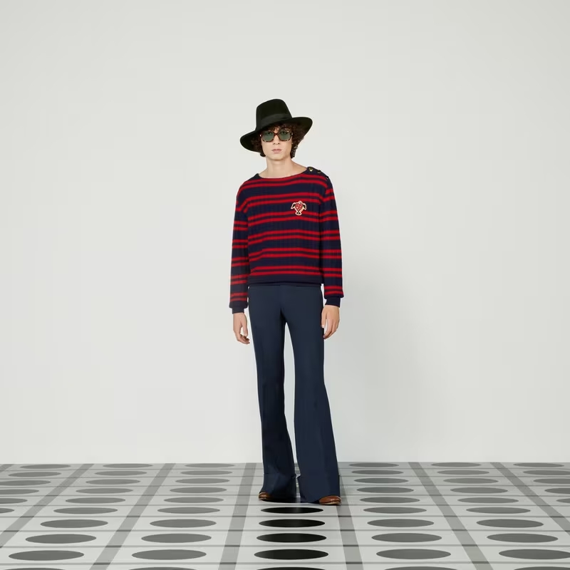 Galleria foto 'L’outfit giusto per San Valentino: 5 Capi e Accessori per far colpo su di Lei' - foto 4