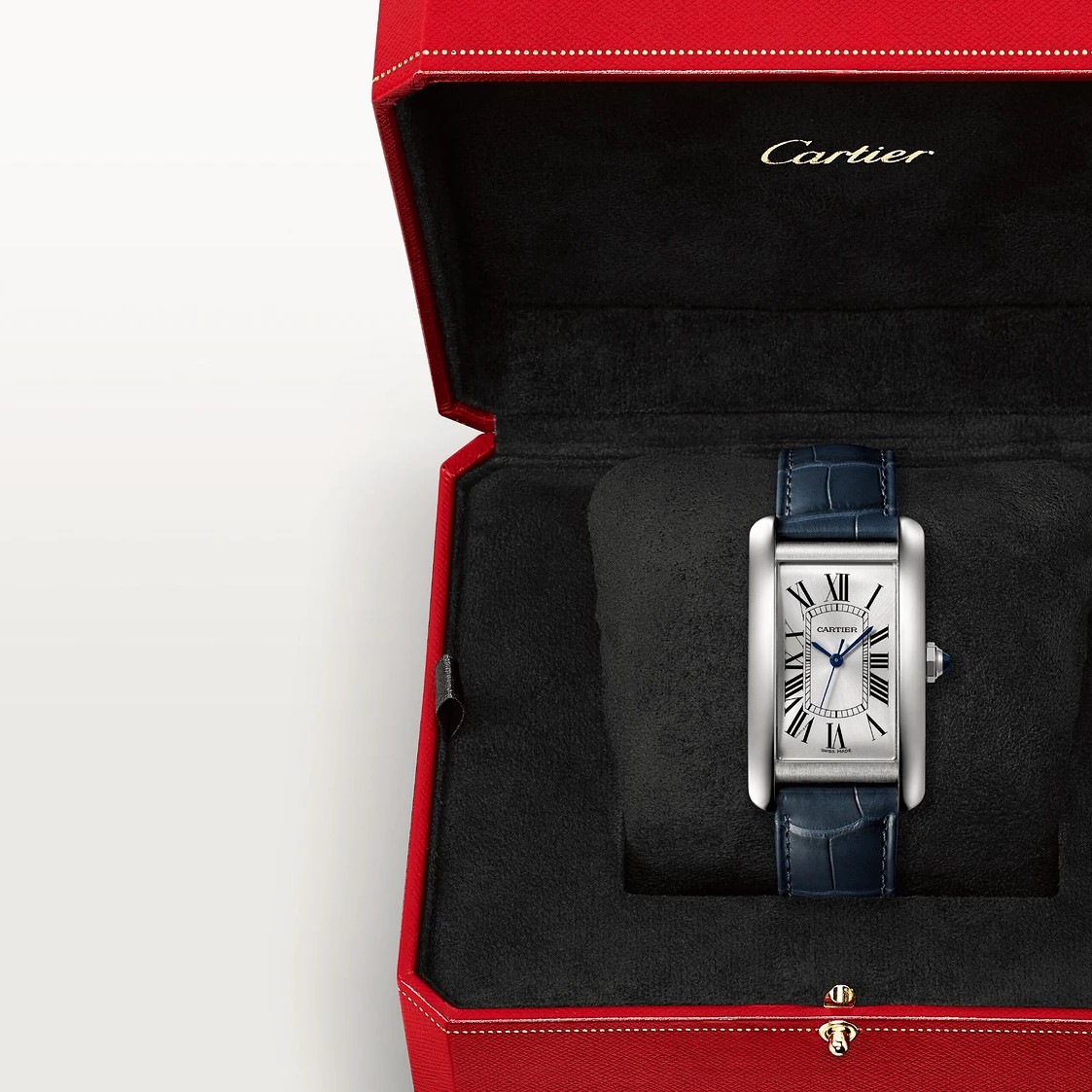 Galleria foto 'L’outfit giusto per San Valentino: 5 Capi e Accessori per far colpo su di Lei' - foto 1