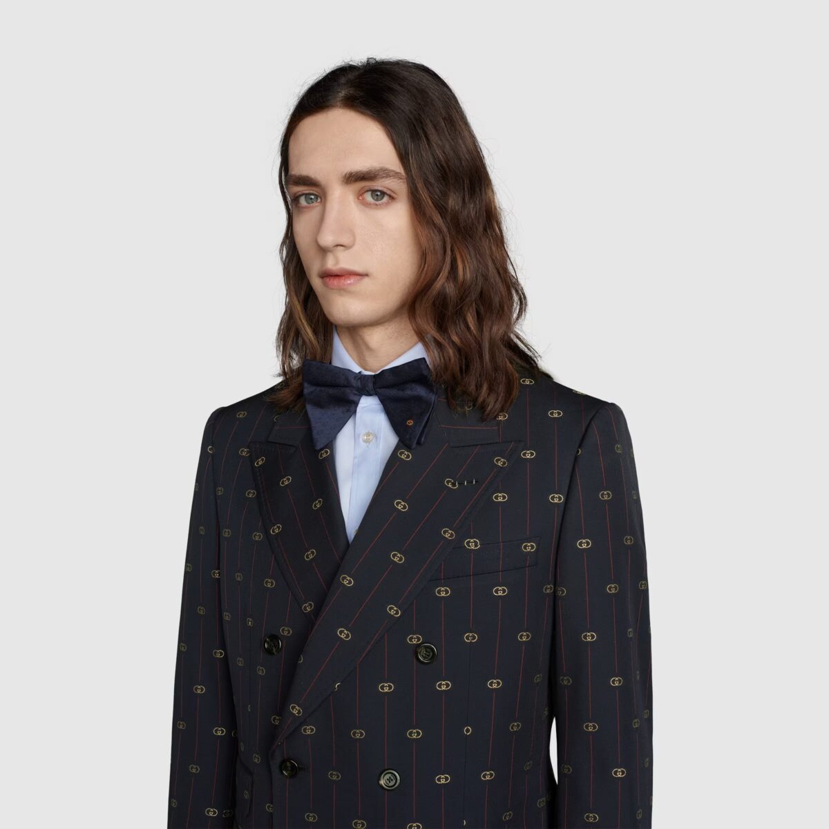 Galleria foto 'Cravatta, Cravattino e Papillon: 5 modelli firmati per un look raffinato ed elegante' - foto 1