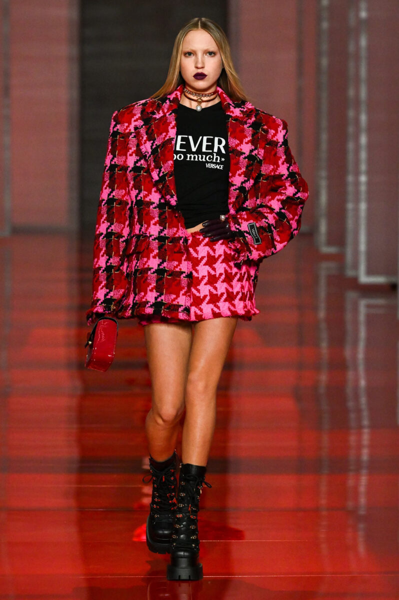 Galleria foto 'Combat Boots, gli Stivali perfetti per ogni tuo Outfit: 9 modelli da mettere in wishlist' - foto 10