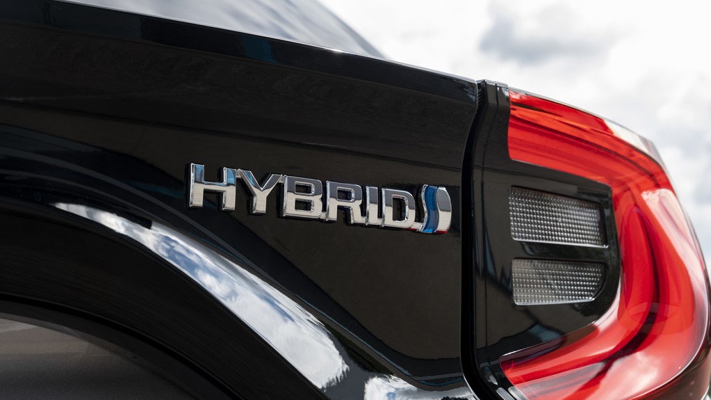Auto Full Hybrid, le 3 più Economiche della Categoria!