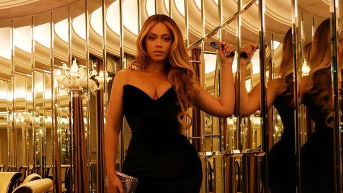 Beyoncé stilista d’eccezione per la maison di haute couture Balmain