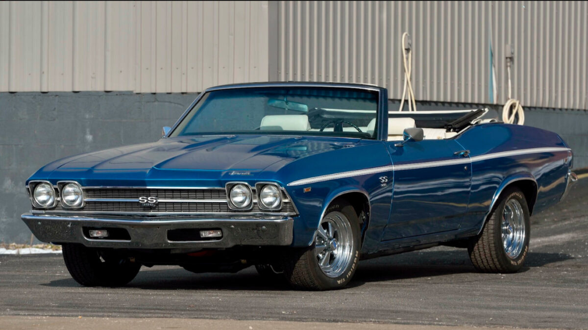 Galleria foto 'Bruce Springsteen, all’asta la leggendaria auto che ha ispirato le sue canzoni. Non ci crederete mai…' - foto 2