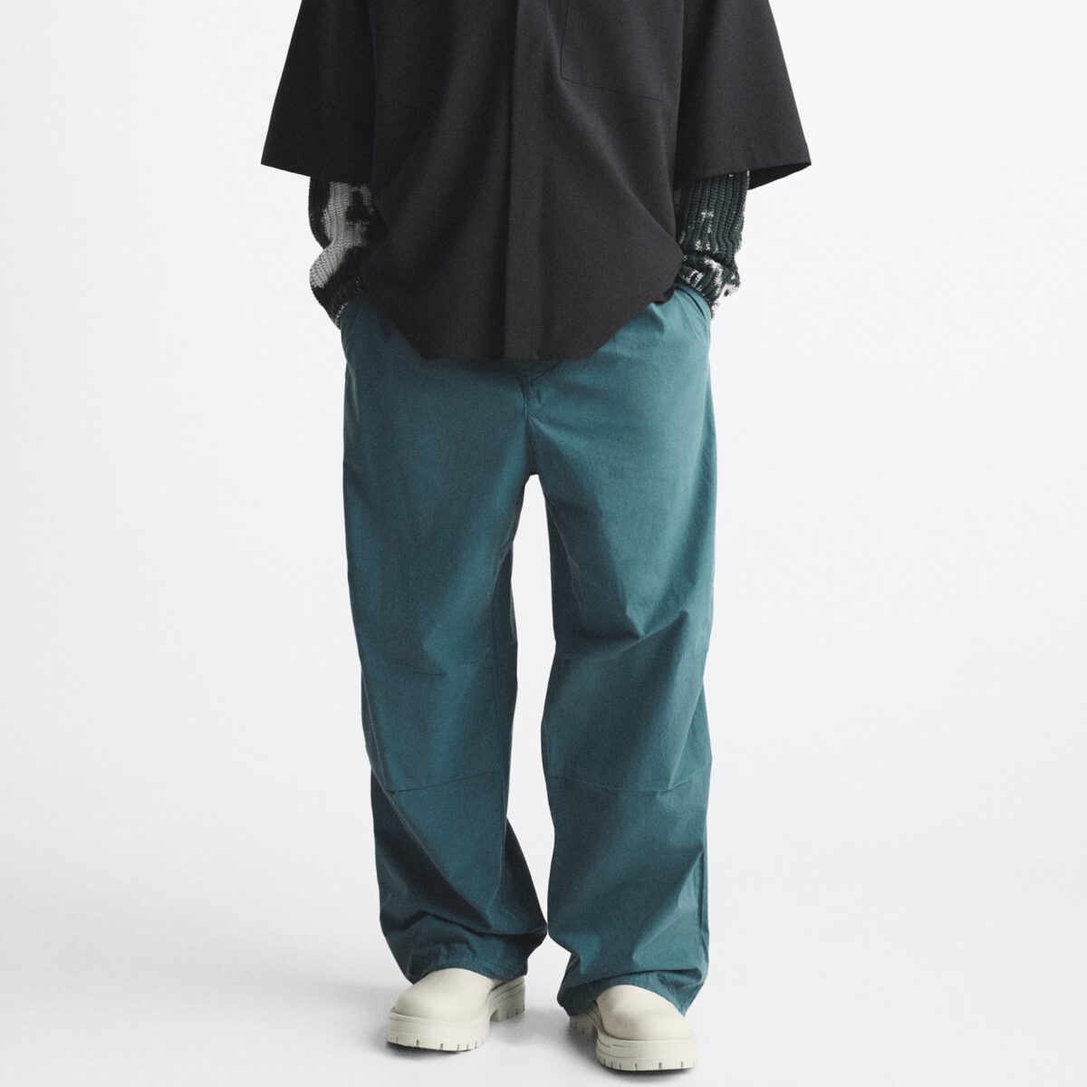 Galleria foto 'Cargo e Parachute, 4 Pantaloni da Uomo firmati Zara per un look super cool' - foto 2
