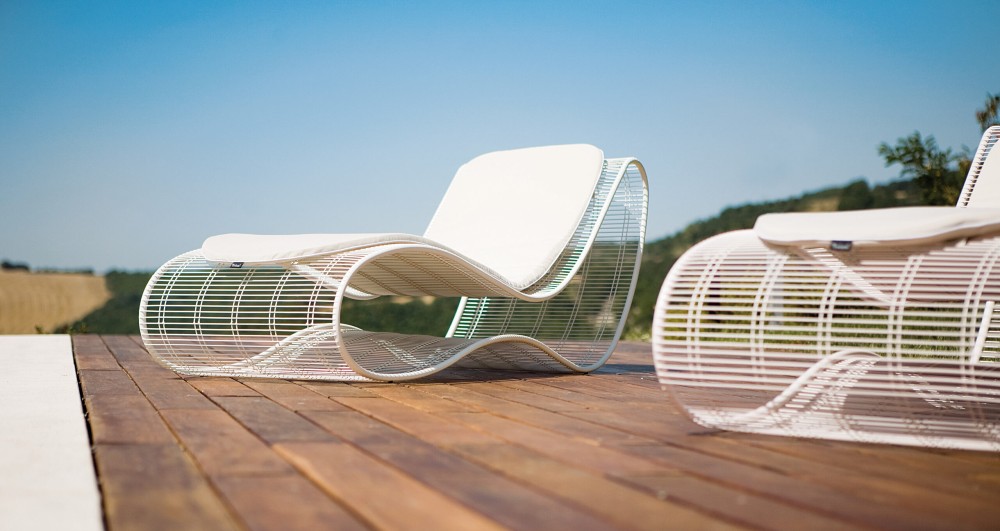 Galleria foto 'Arredamento da Esterni: 5 Mobili e Complementi di Design davvero iconici' - foto 3