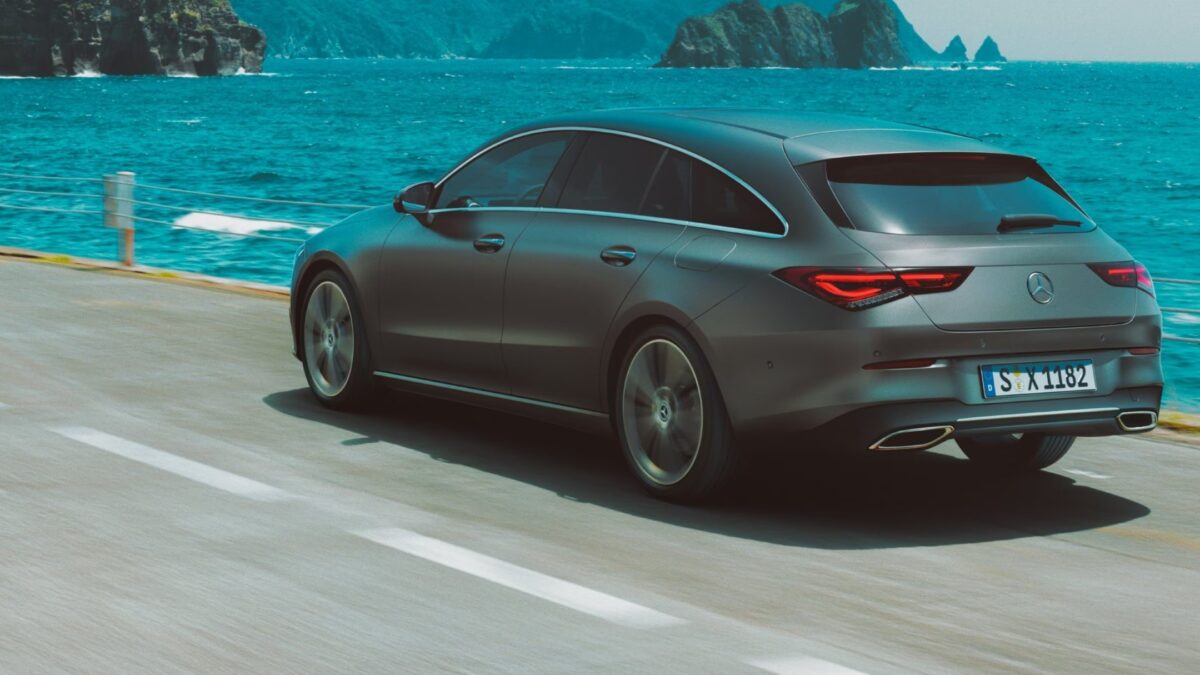 Galleria foto 'Mercedes Benz CLA vs Peugeot 508, la Sfida delle migliori Station Wagon Europee!' - foto 4