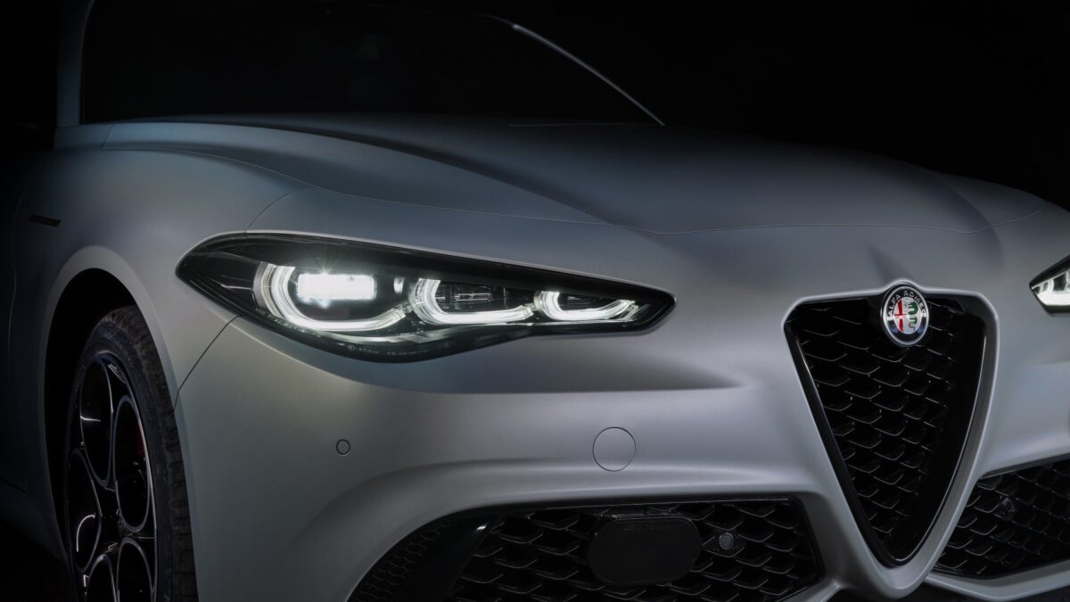 Galleria foto 'Alfa Romeo annuncia il nuovo SUV mild hybrid, il Prezzo è impareggiabile!' - foto 1