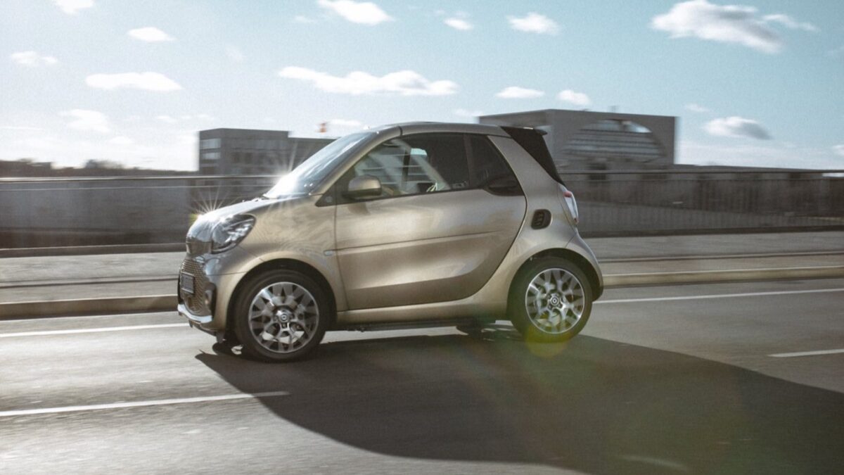 Smart ForTwo, addio dopo 25 anni: l’icona delle City-Car fuori listino!