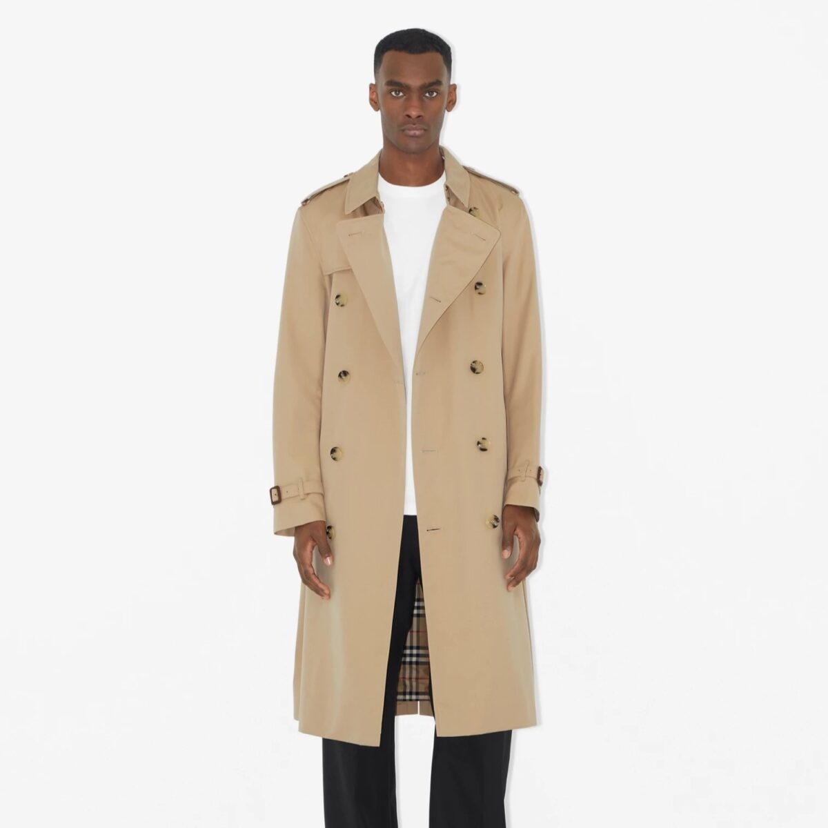 Galleria foto 'Trench Uomo: 4 raffinatissimi modelli lunghi, colorati e leggeri per la Primavera' - foto 4