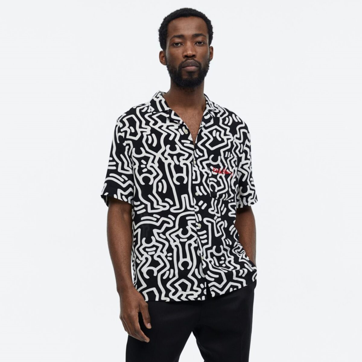 Galleria foto 'Keith Haring x H&M, una Collaborazione a Opera d’Arte: 5 Capi e Accessori imperdibili!' - foto 4