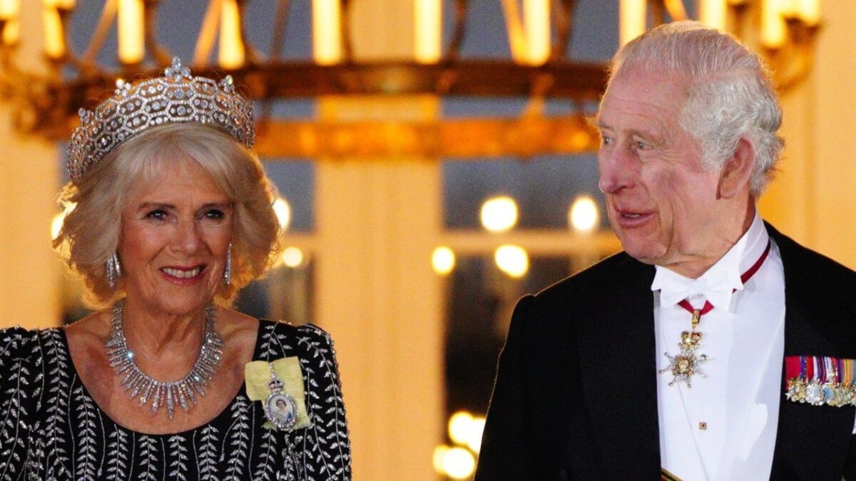 Camilla con la tiara tempestata di diamanti appartenuta a Elisabetta. Non immaginerete mai quanto vale!