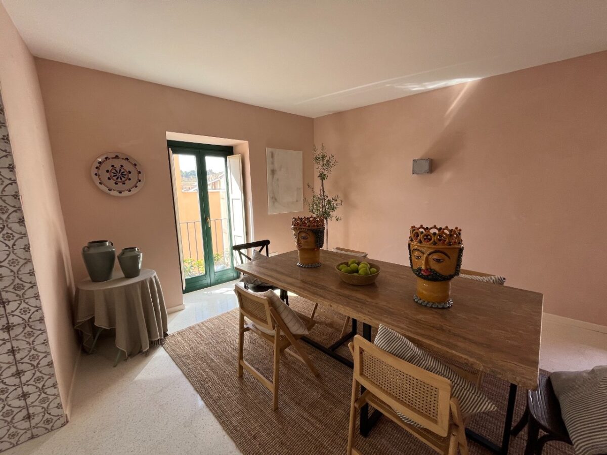 Galleria foto 'Sicilia, una Casa a 1 Euro: la BBC la compra e ci fa un Programma!' - foto 6