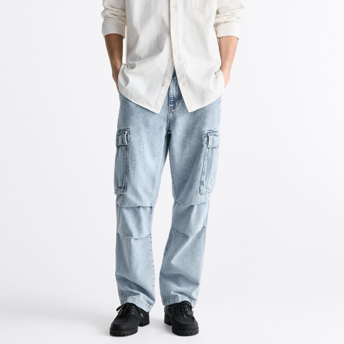 Galleria foto 'Cargo e Parachute, 4 Pantaloni da Uomo firmati Zara per un look super cool' - foto 1