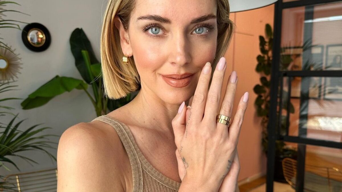 Chiara Ferragni, i suoi nuovi gioielli in oro e diamanti valgono una fortuna