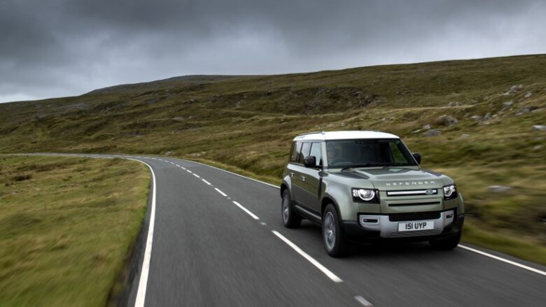 Jeep Wrangler vs Land Rover Defender