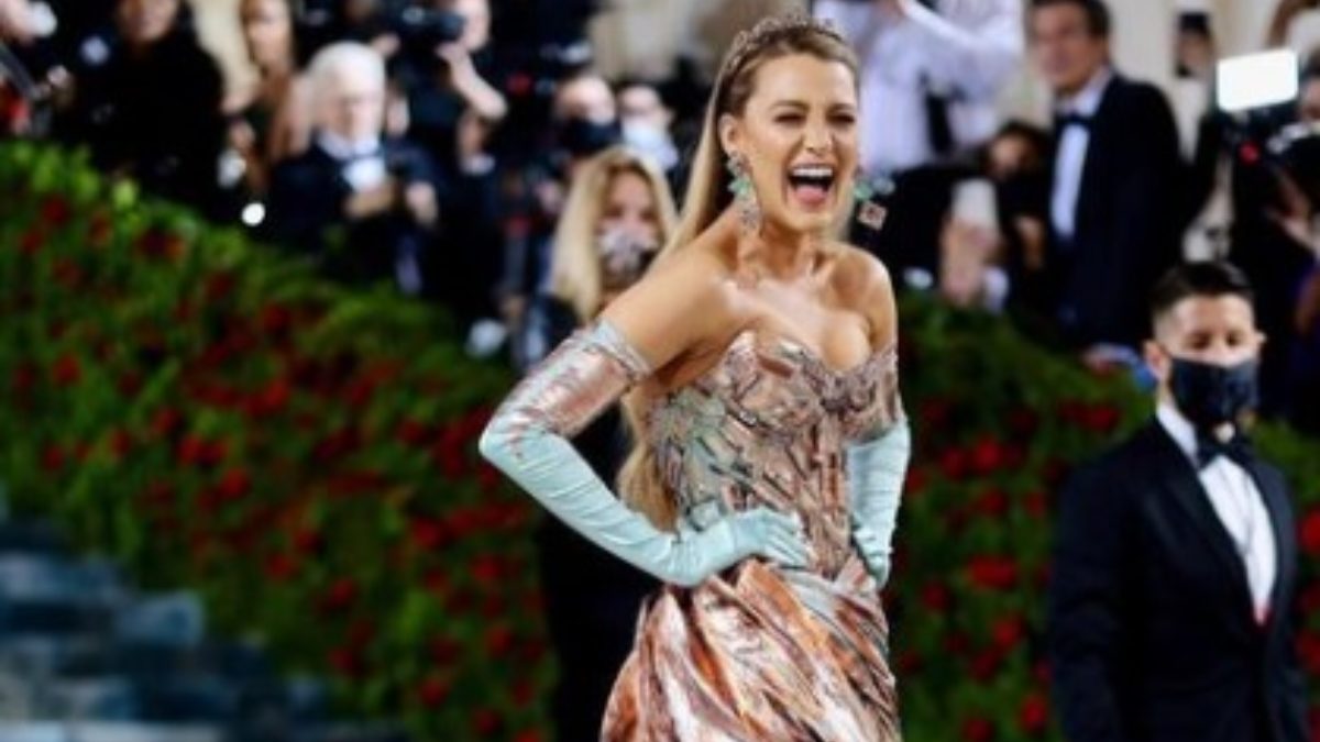 Met Gala 2023, i prezzi dei biglietti alle stelle: più di 50.000 Dollari per partecipare all’evento!