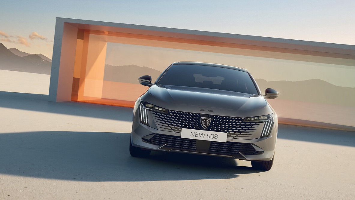 Galleria foto 'La Nuova Peugeot 508 debutta sul Mercato: Prezzo e Caratteristiche…' - foto 2