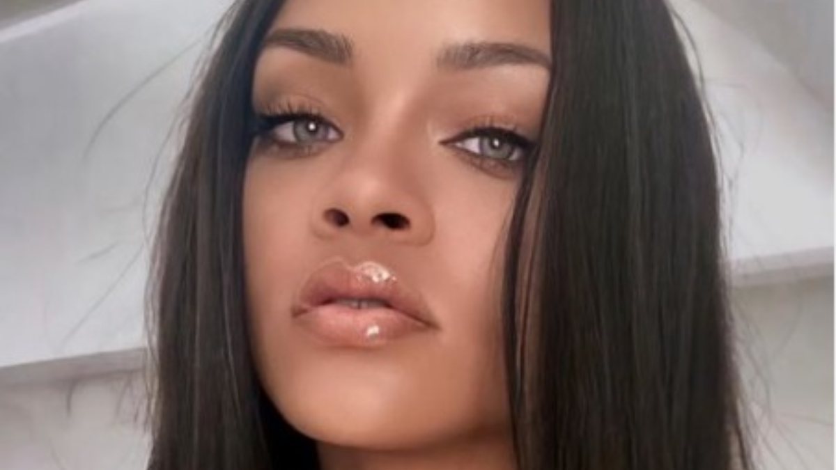 Rihanna compra un super Attico dalla vista mozzafiato: costa quasi 20 Milioni di Euro!