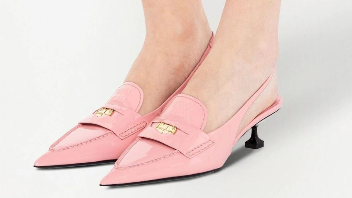 Tacco kitten, la mania del momento: 6 paia di scarpe con questo bellissimo dettaglio