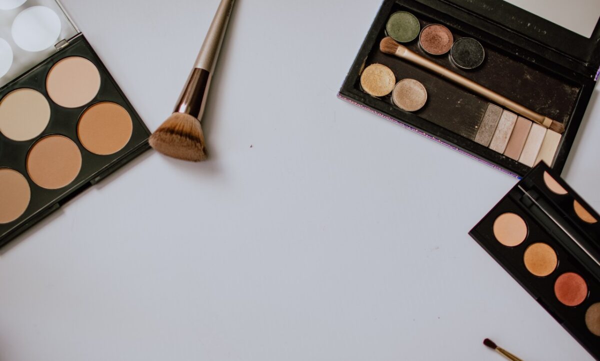 Galleria foto 'Come realizzare un Make Up Femminile e mai volgare: 7 consigli per un look unico e raffinato' - foto 2