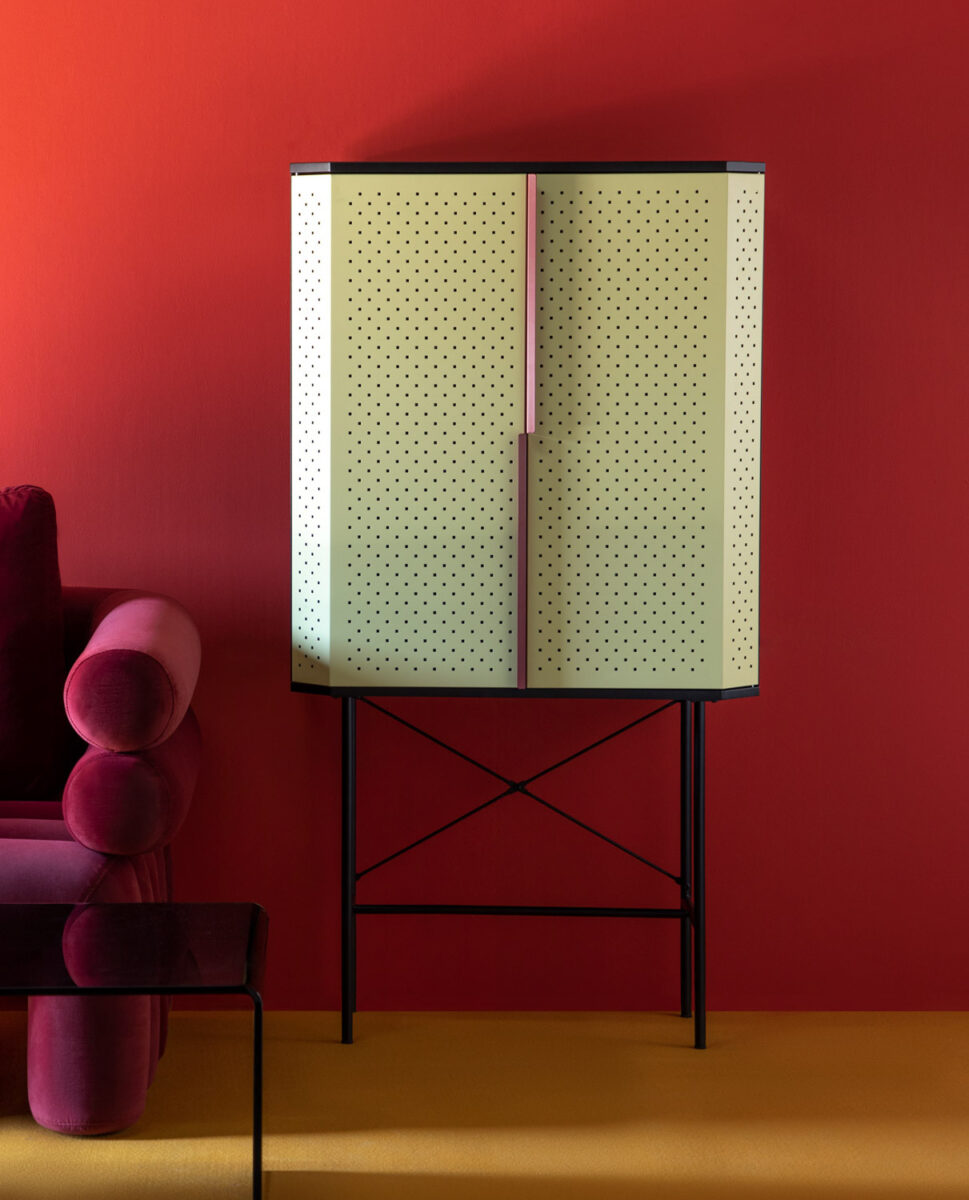 Galleria foto 'Arredare con il Metallo: 8 Mobili e Complementi di Design belli e resistenti' - foto 7