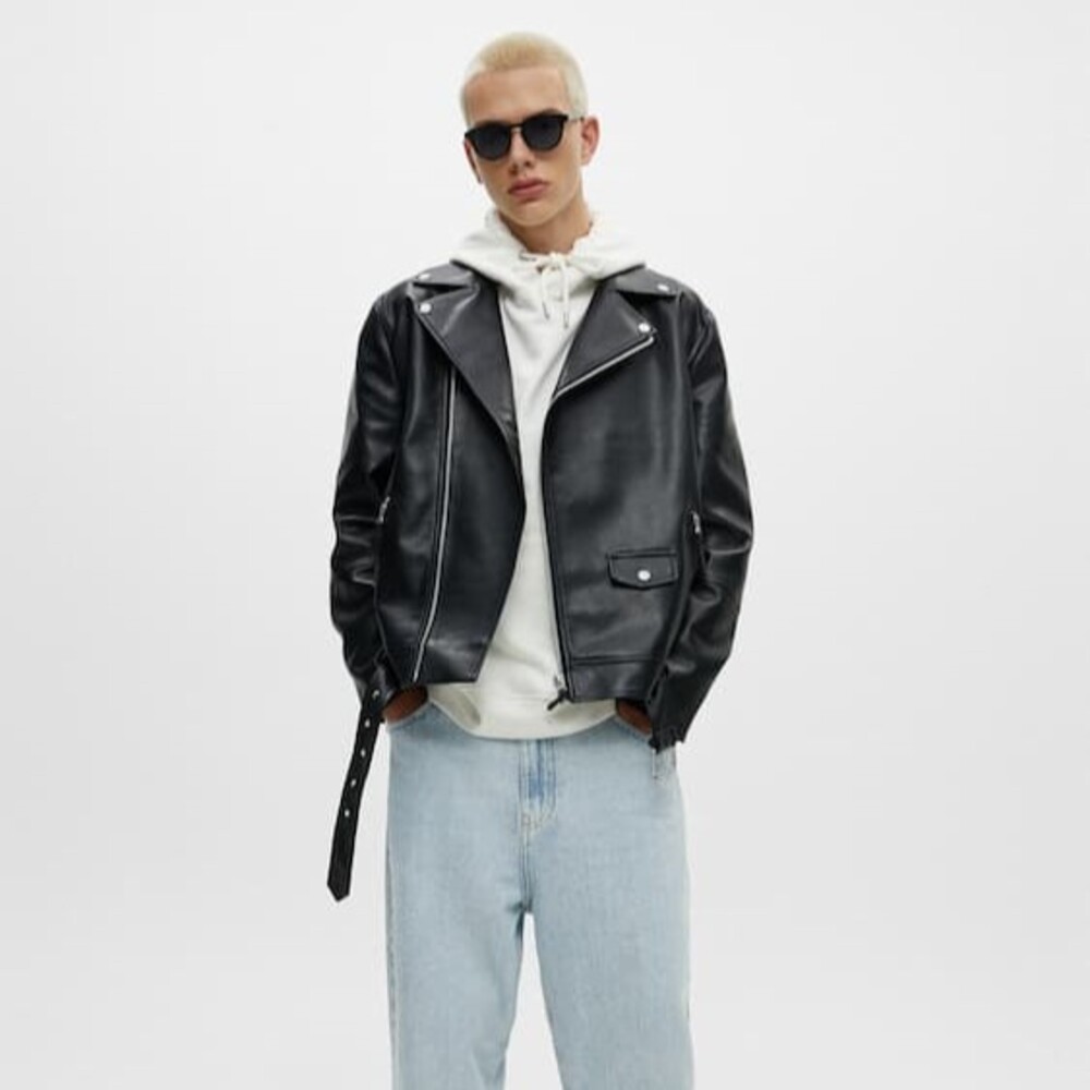 Galleria foto 'Pull&Bear, effetto Pelle: 6 giacche da uomo da mettere in Wishlist' - foto 6