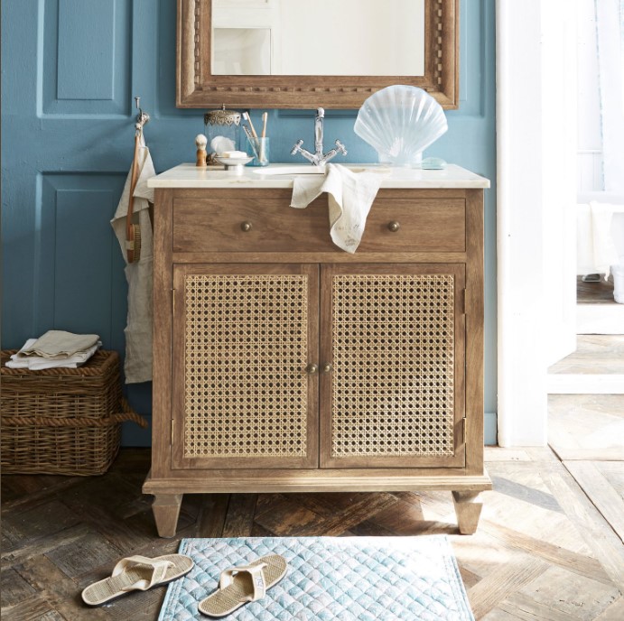 Un tocco di Stile per il tuo Bagno con i mobili lavabo Loberon: Ecco i 6 più belli! Un tocco di Stile per il tuo Bagno con i mobili lavabo Loberon: Ecco i 6 più belli!
