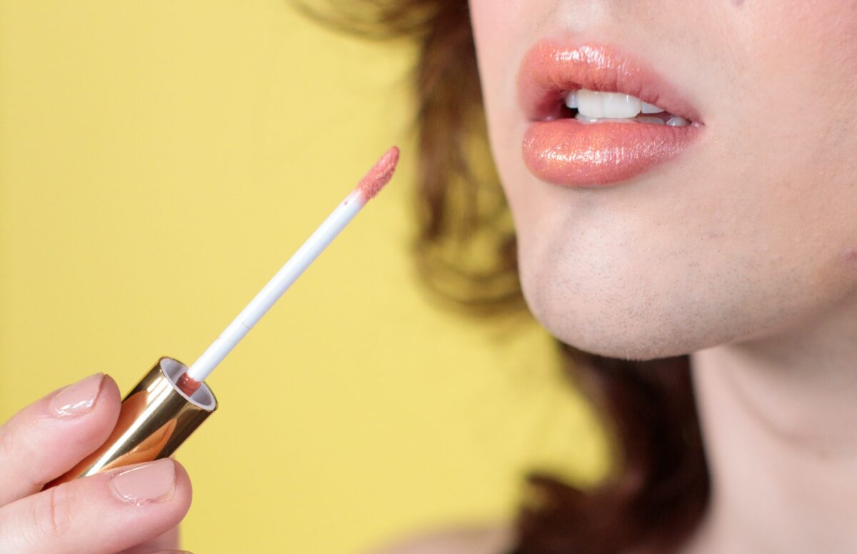 Galleria foto 'Come realizzare un Make Up Femminile e mai volgare: 7 consigli per un look unico e raffinato' - foto 3