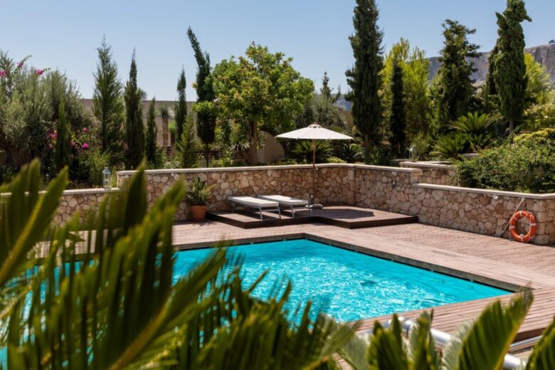 Piscina interrata o fuori terra? 10 cose da sapere per fare la scelta giusta Piscina interrata o fuori terra? 10 cose da sapere per fare la scelta giusta
