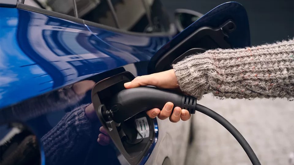 Galleria foto 'Tesla Model Y vs Volkswagen id4, due SUV elettrici a confronto!' - foto 1