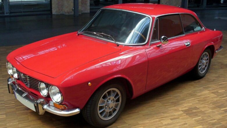 Alfa-Romeo-2000-GT-Veloce-Auto-di-Fast-Furious-X