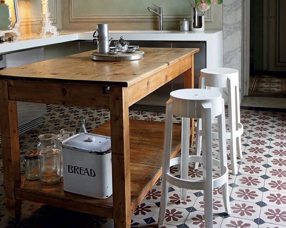 Galleria foto 'Sgabelli alti, bassi, regolabili e girevoli: i 5 più belli per la tua Cucina' - foto 5