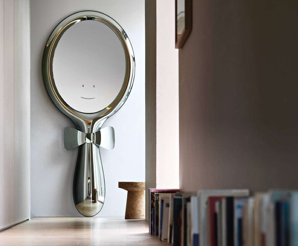 Galleria foto 'Gli Specchi di Design più belli di sempre: 6 pezzi unici da non lasciarsi sfuggire!' - foto 3