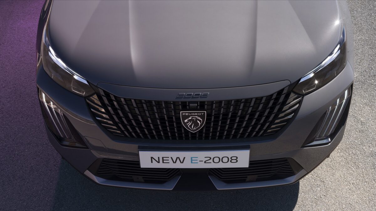 Galleria foto 'Nuova Peugeot 2008, il SUV Francese si fa sempre più Elegante!' - foto 3