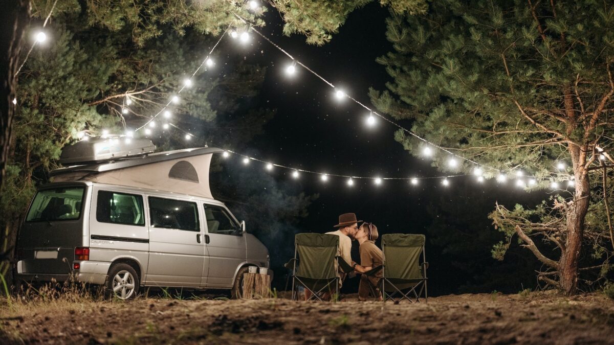 Vivere in Camper conviene? Ecco 6 Pro e Contro di questa scelta radicale…