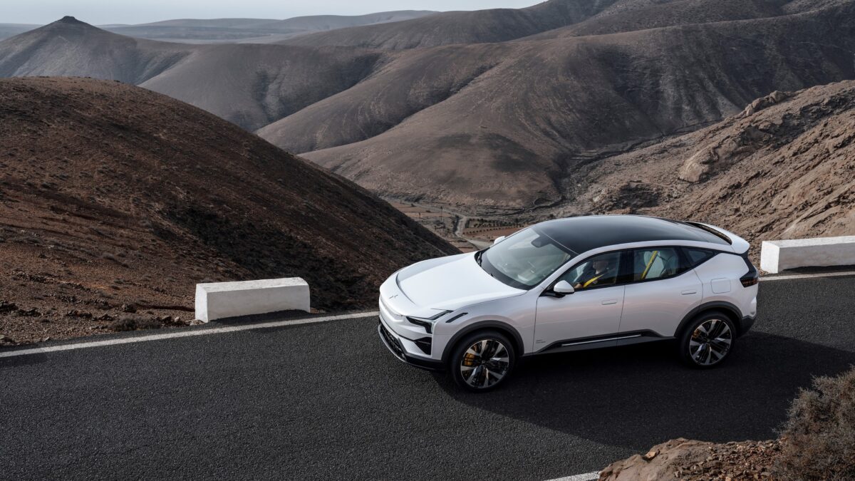 Galleria foto 'Volvo EX90 vs Polestar 3, scontro tra i Titani del Full Electric!' - foto 5