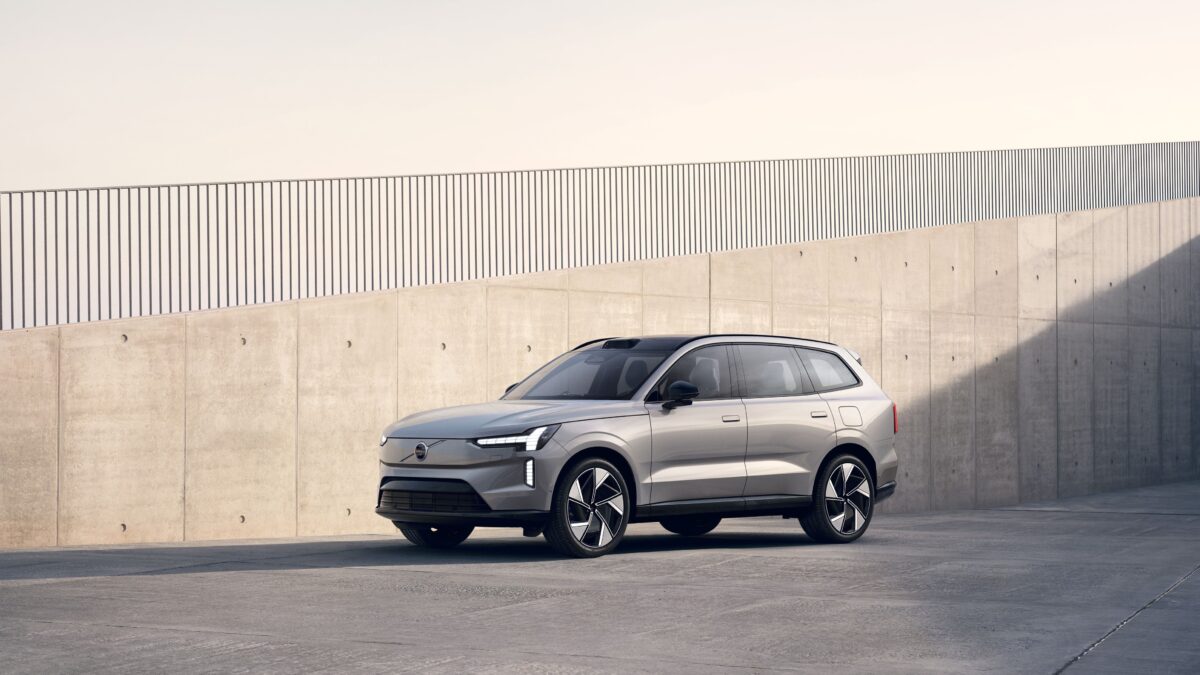 Galleria foto 'Volvo EX90 vs Polestar 3, scontro tra i Titani del Full Electric!' - foto 4