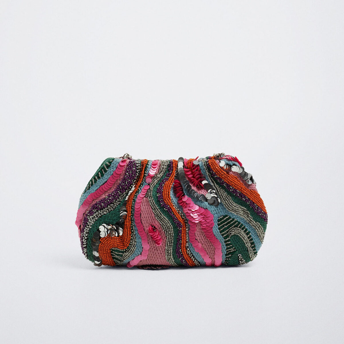 Galleria foto 'Borse da cerimonia: 10 modelli super chic per rendere prezioso il tuo outfit' - foto 2