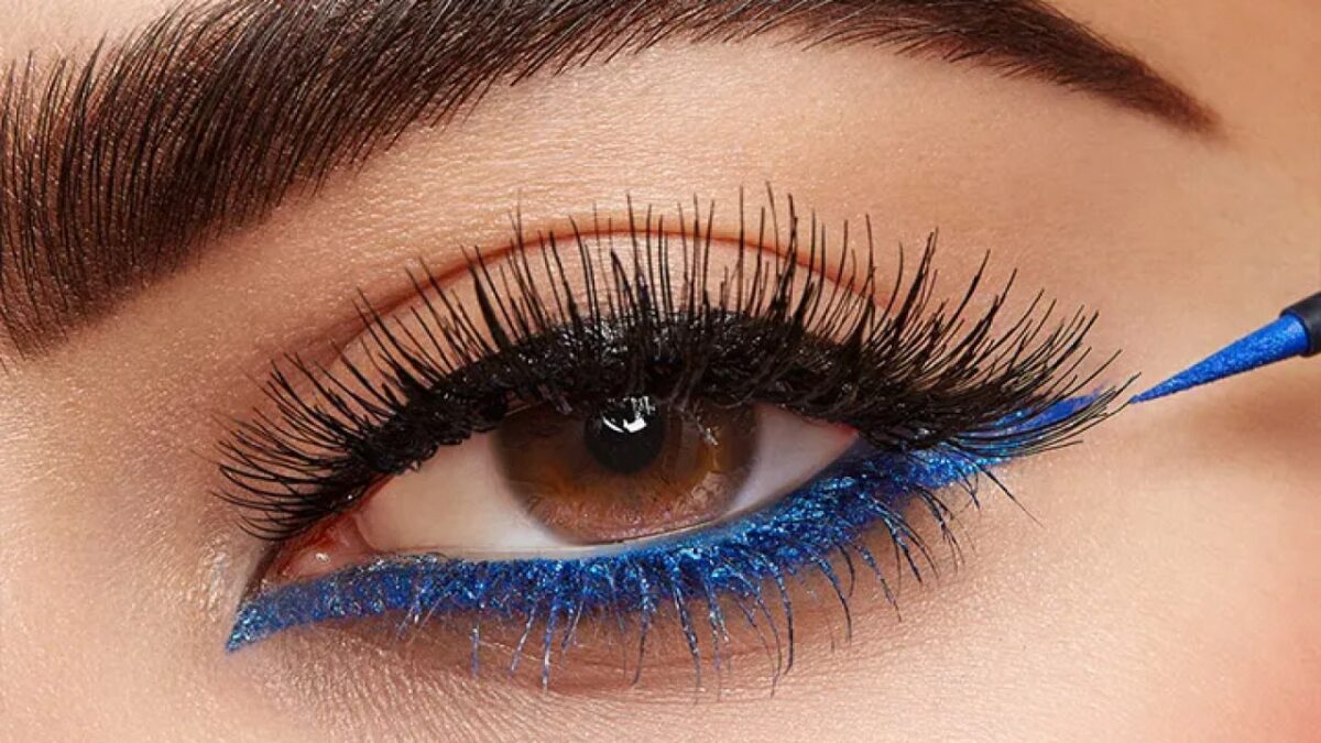 Eyeliner di Primavera: 6 nuance che illumineranno il tuo eyelook